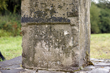 Hessischer Ganzmeilenstein Niederzell