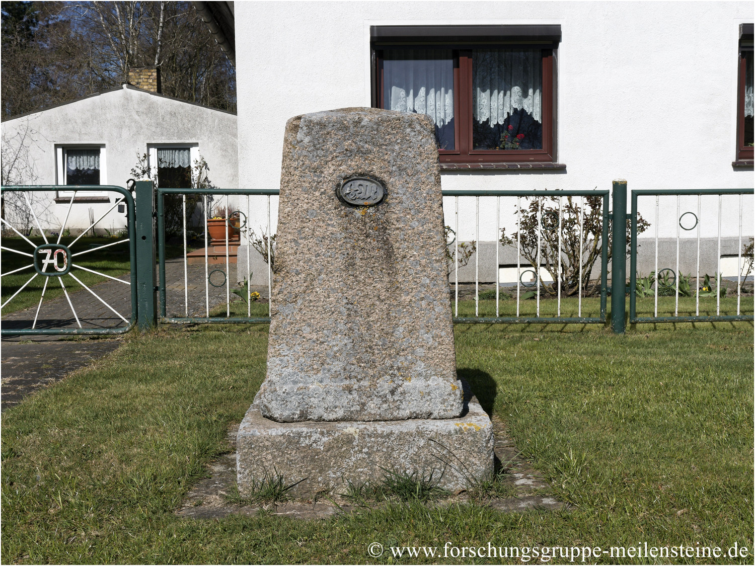 



Meilenstein Bentwisch



      