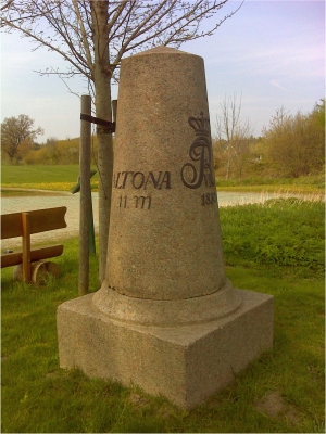 Dänischer Ganzmeilenstein Flintbek-Voorde