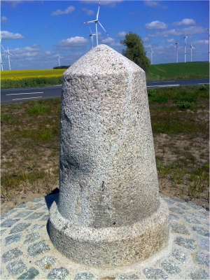 Preußischer Rundsockelstein Hüselitz