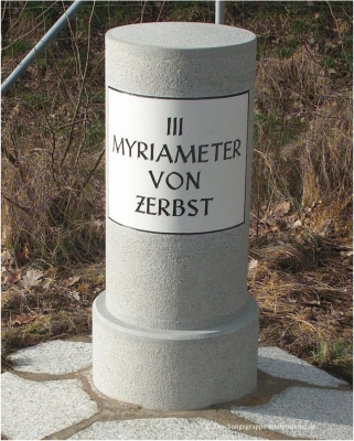 Anhaltischer Rundsockelstein Köselitz